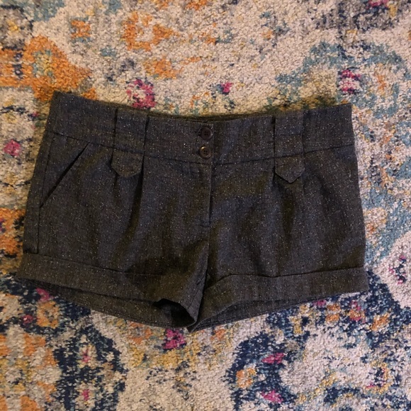 gray papaya women’s dress shorts size large - Picture 1 of 3